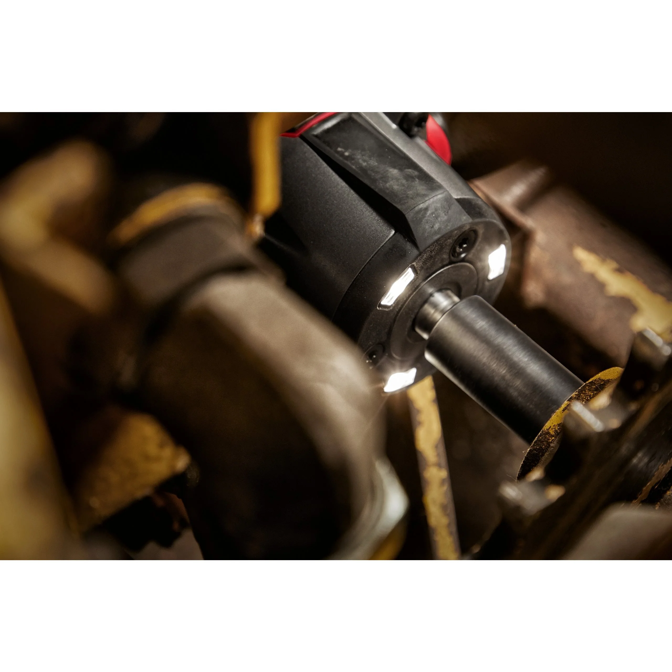 M18 FUEL™ ½″ mid-torque impact wrench with friction ring - Image 6